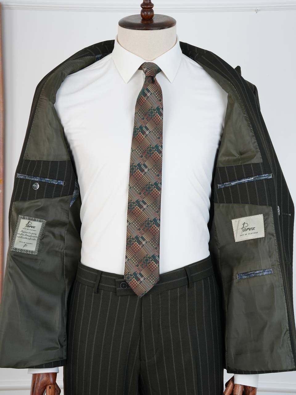 The Virelli Suit by Parez