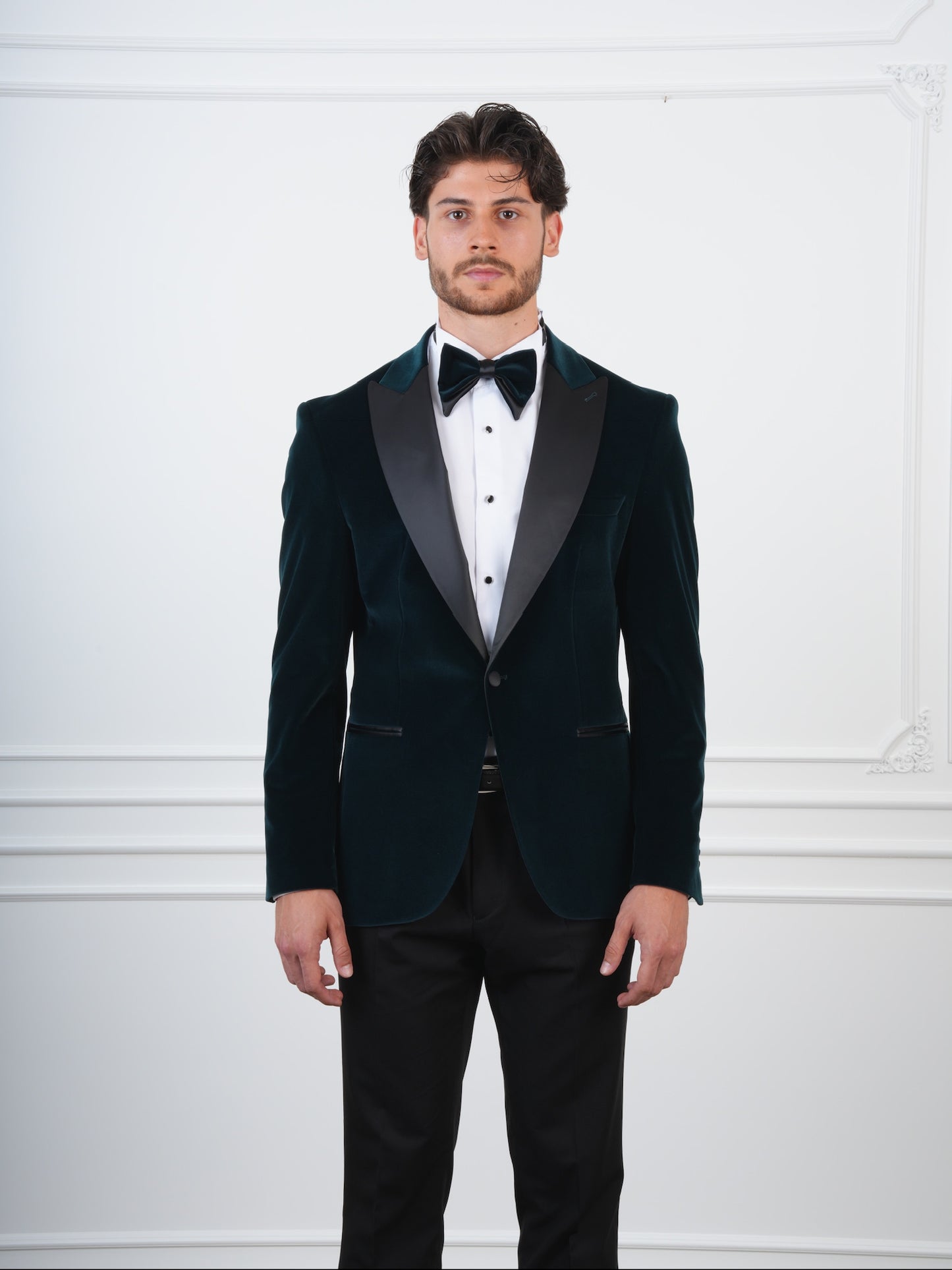 The Evergreen Tide – Ocean Green Velvet Tuxedo with Black Satin Lapel & Bow Tie, Party Suit for Men (Copy)