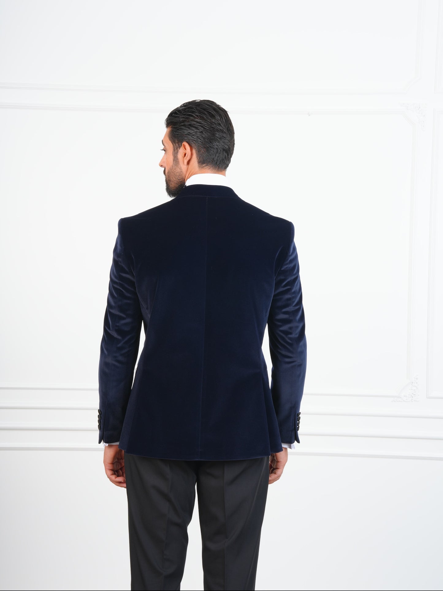 The Dorian – Deep Navy Velvet Double-Breasted Tuxedo with Satin Lapel and Formal Bow Tie