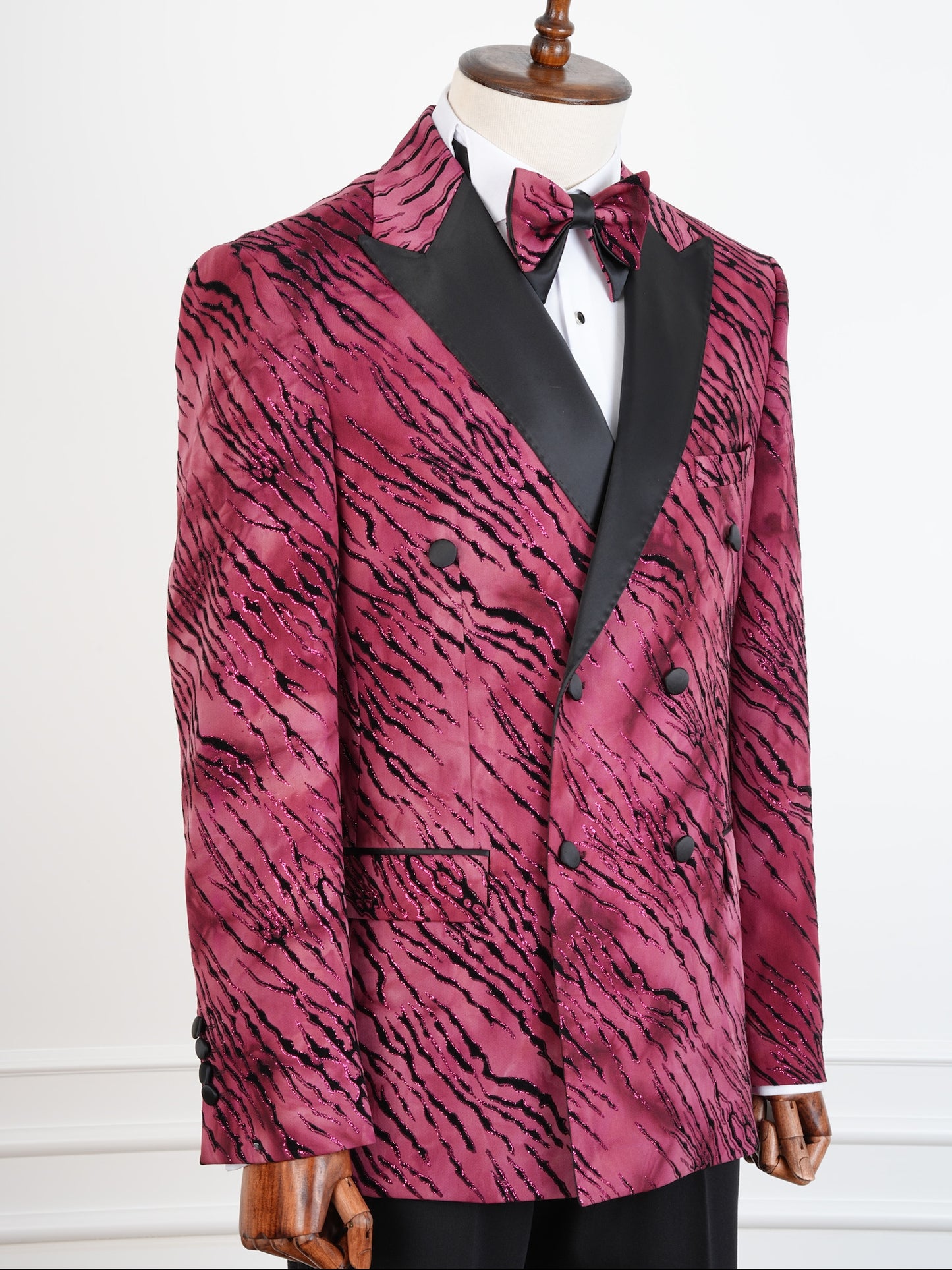 The Crimson Stride – Double Breasted Tuxedo with Tiger Pattern for Bold Occasions