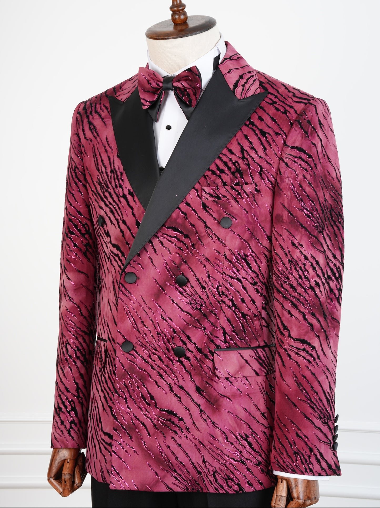 The Crimson Stride – Double Breasted Tuxedo with Tiger Pattern for Bold Occasions