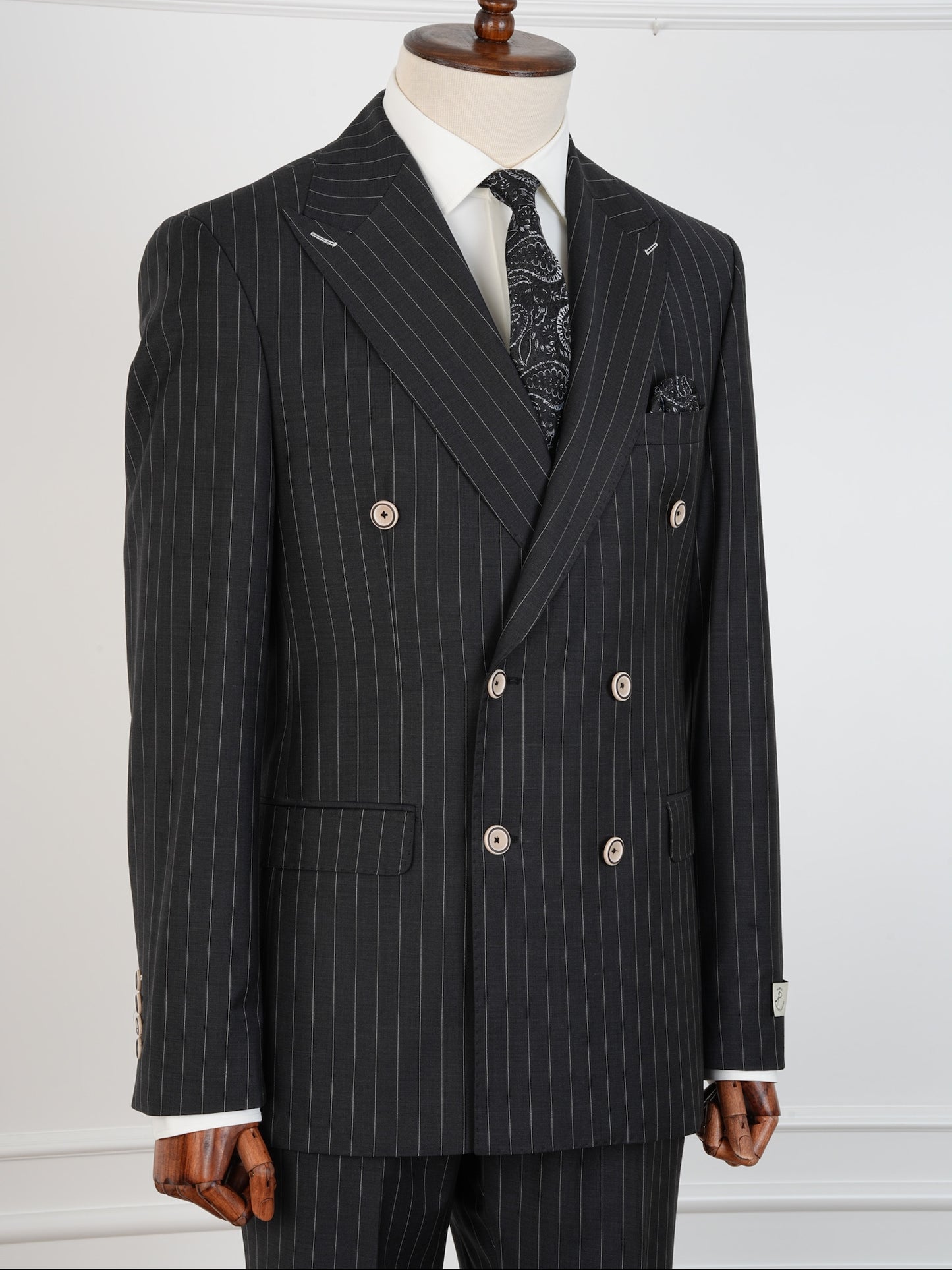 Parez 100% Wool Pinstripe Double-Breasted Suit – Slim Fit Formal Set for Business & Weddings