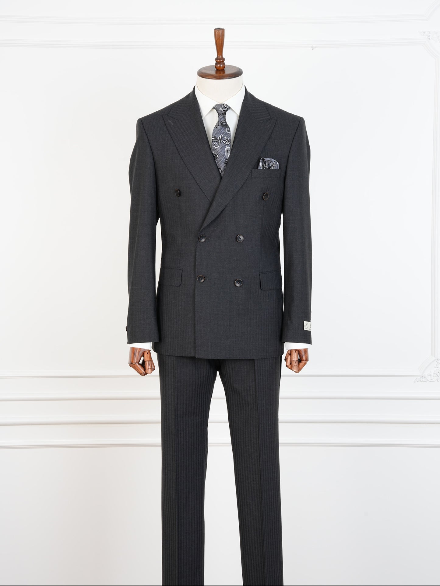 Men’s Dark Charcoal Wool Suit – Double-Breasted Tailored Fit | Luxury 2-Piece Formal Set by Parez