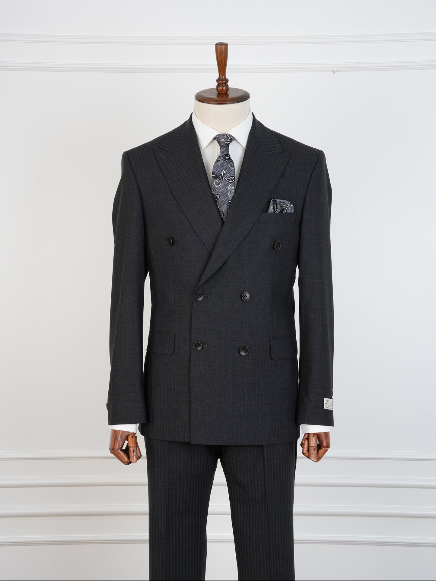 Men’s Dark Charcoal Wool Suit – Double-Breasted Tailored Fit | Luxury 2-Piece Formal Set by Parez