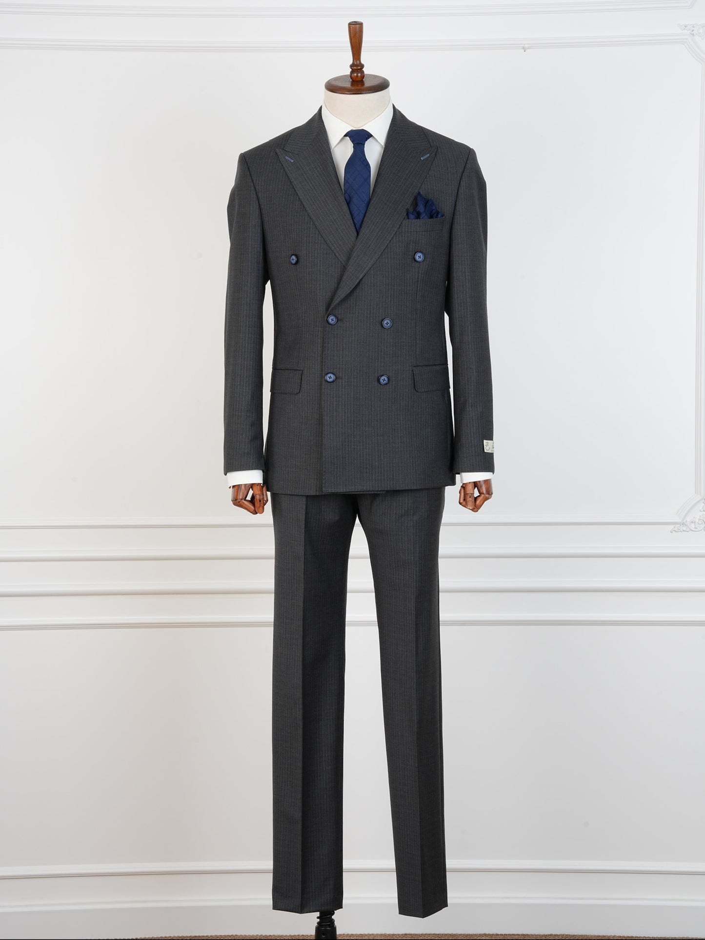 Men’s Striped Grey Wool Suit – Classic Double-Breasted Formalwear by Parez