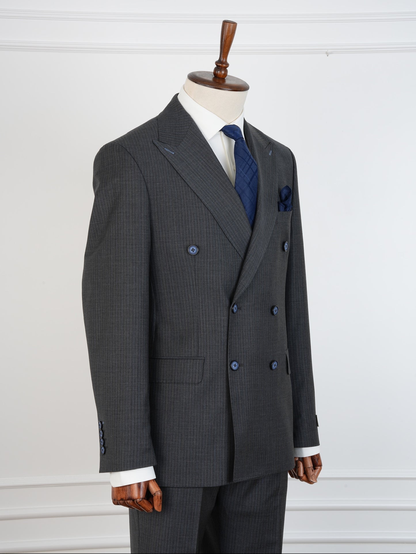 Men’s Striped Grey Wool Suit – Classic Double-Breasted Formalwear by Parez