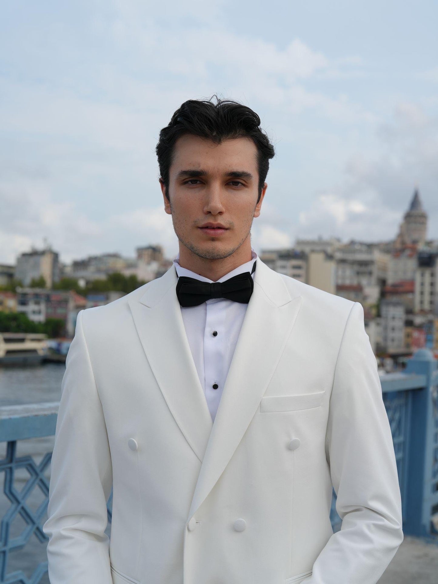 The Arclay White Parez Tuxedo