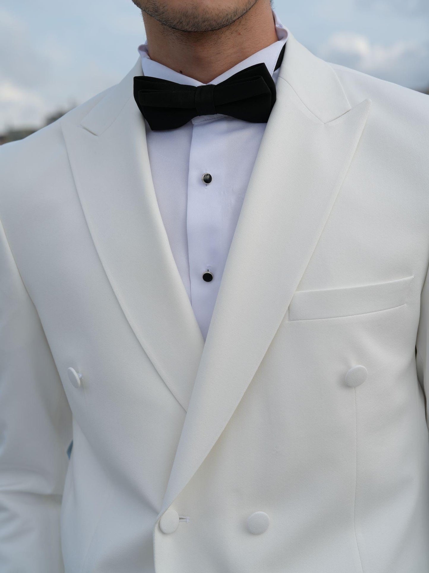 The Arclay White Parez Tuxedo
