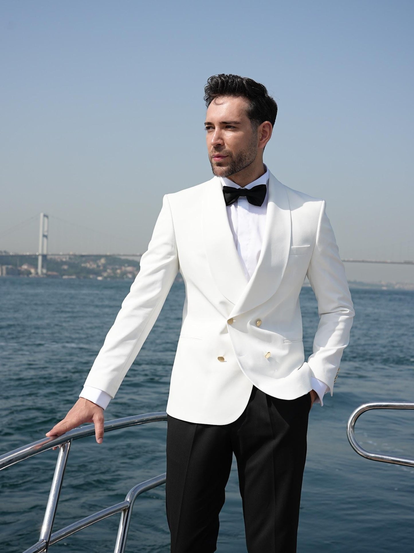 The Luxore Tuxedo Parez Suit