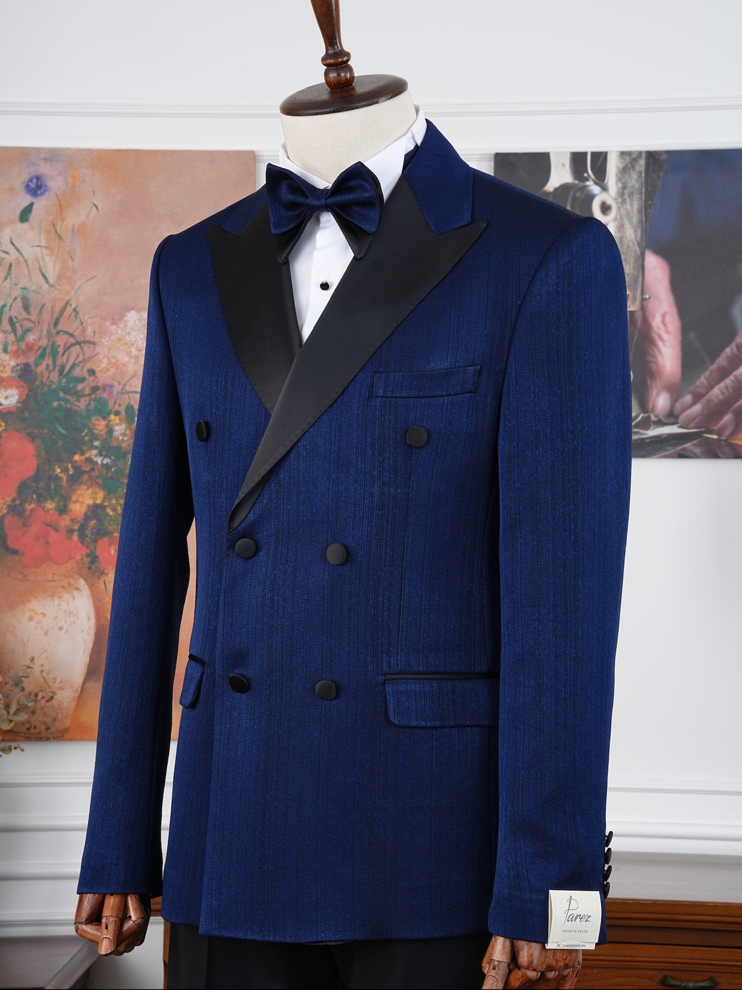 The Sovereign – Navy Double-Breasted Velvet Tuxedo Set