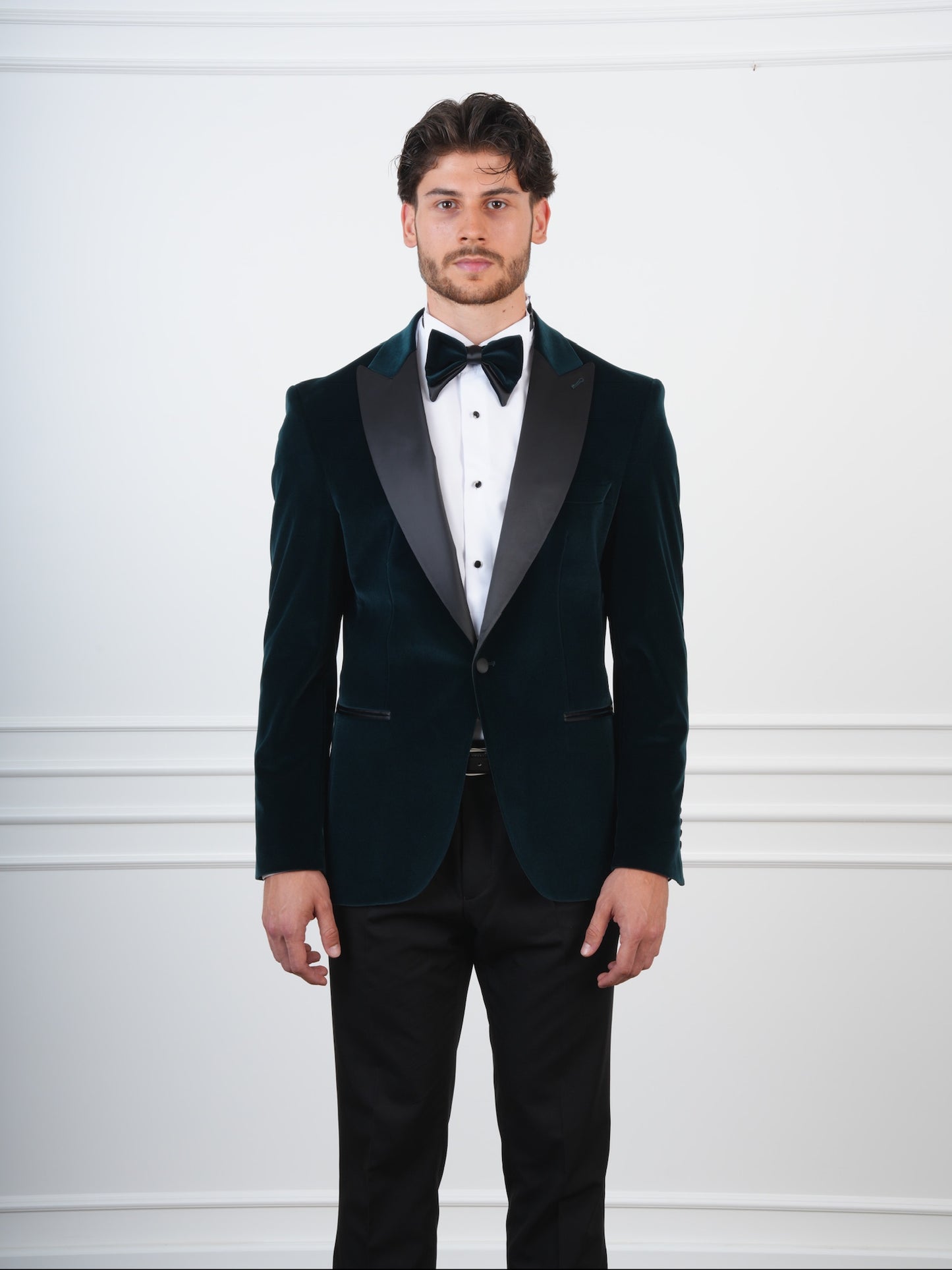 The Evergreen Tide – Ocean Green Velvet Tuxedo with Black Satin Lapel & Bow Tie, Party Suit for Men (Copy)