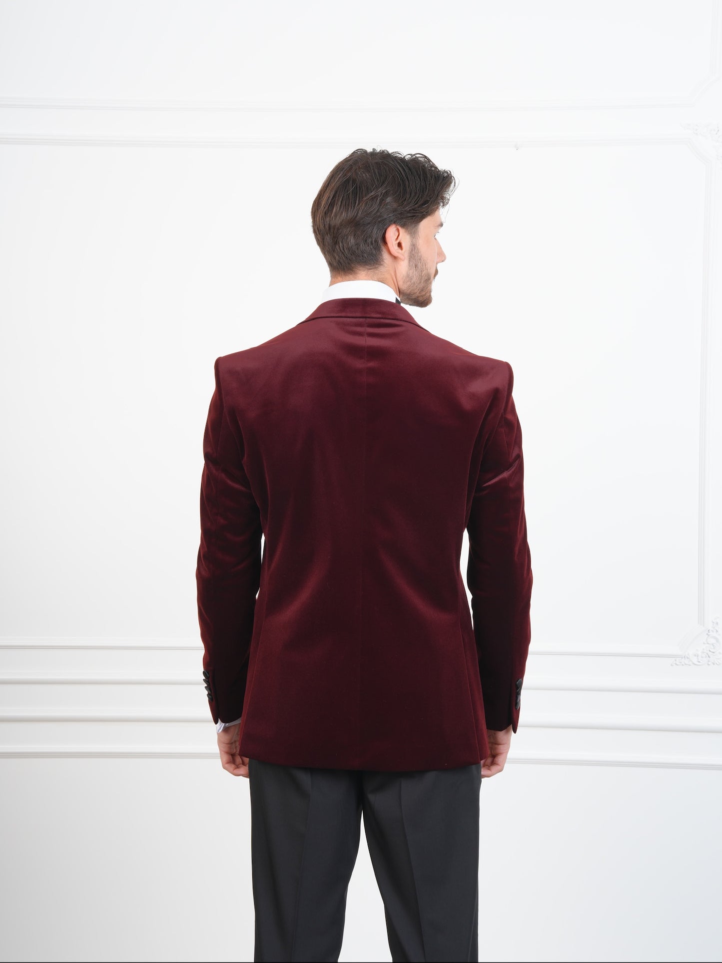 The Bordeaux Crest – Burgundy Velvet Groom Tuxedo with Black Satin Wide Lapel & Bow Tie