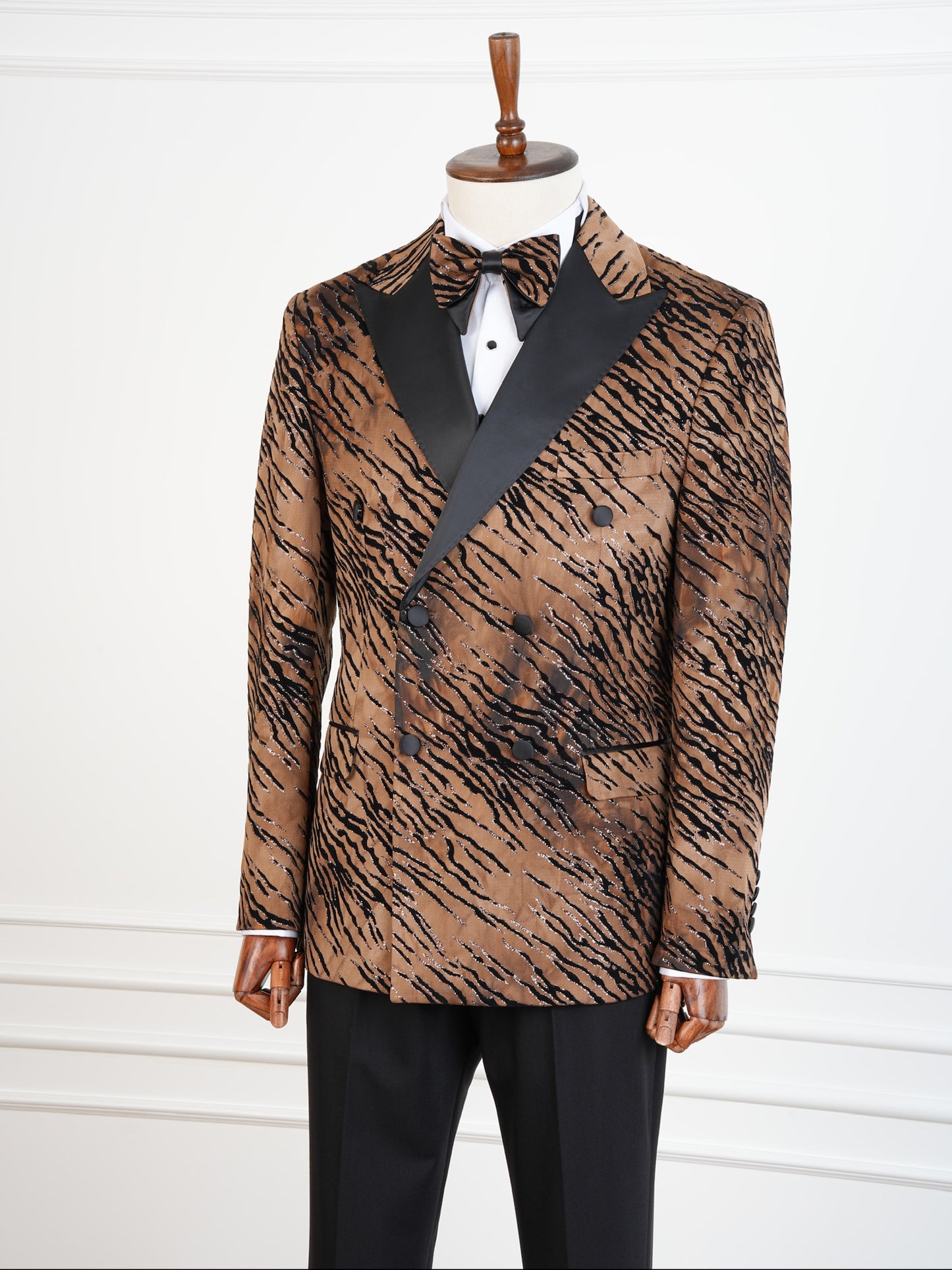 The Bronze Roar Double-Breasted Tuxedo – Luxury Animal Print Suit with Black Trousers for Grooms, Galas & Red Carpet