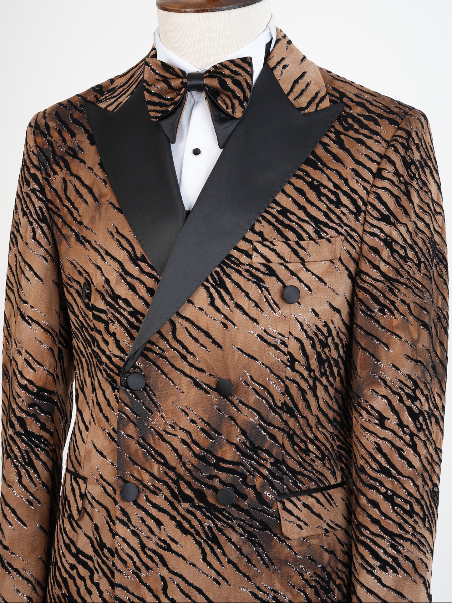 The Bronze Roar Double-Breasted Tuxedo – Luxury Animal Print Suit with Black Trousers for Grooms, Galas & Red Carpet