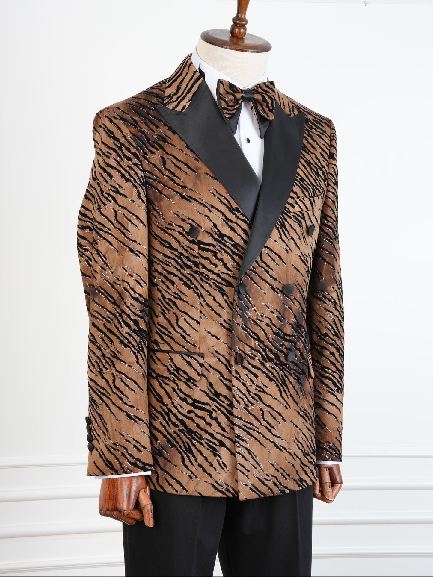 The Bronze Roar Double-Breasted Tuxedo – Luxury Animal Print Suit with Black Trousers for Grooms, Galas & Red Carpet