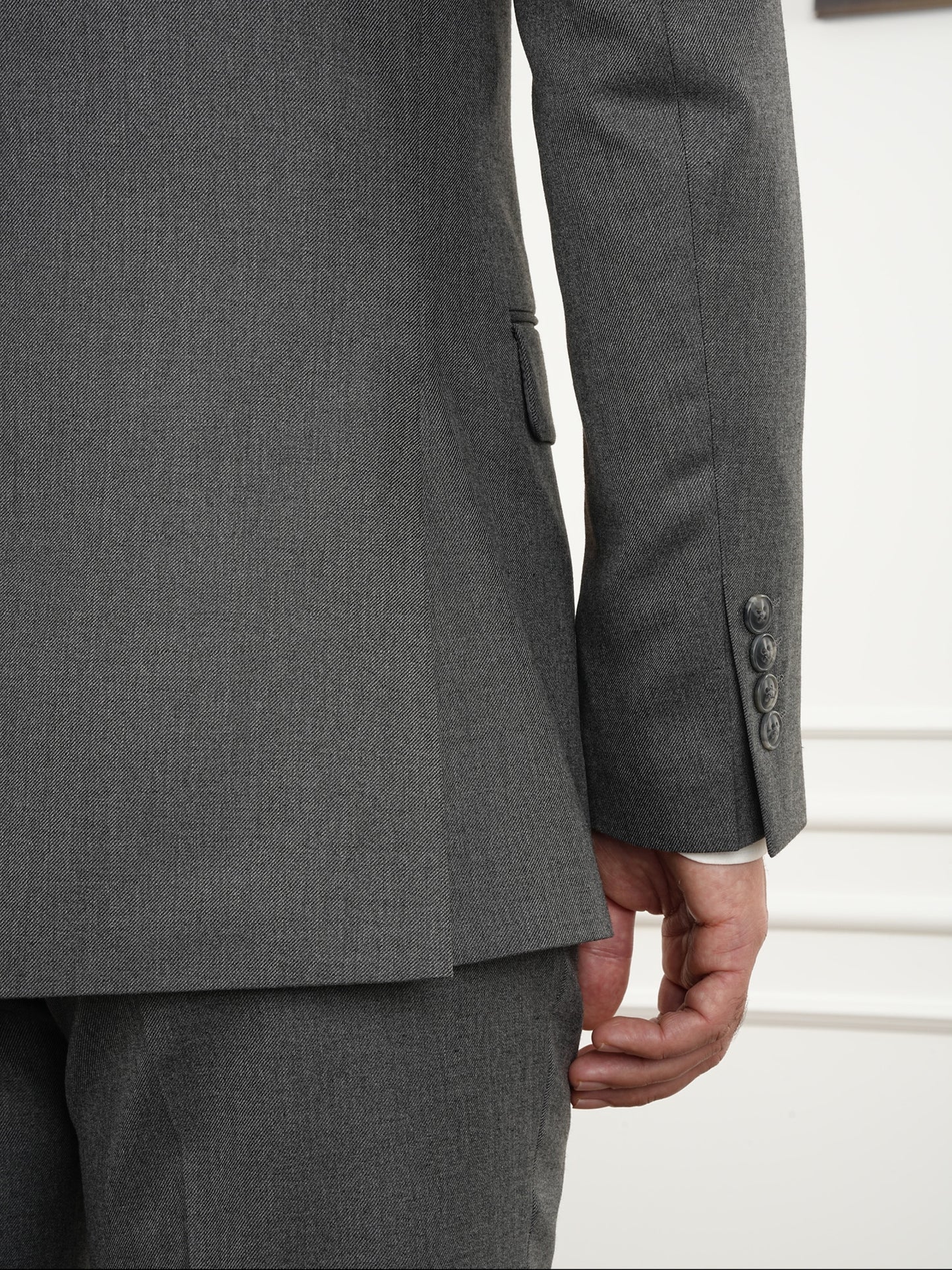 Tailored Fit Light Gray Single Breasted Closure Full Suit