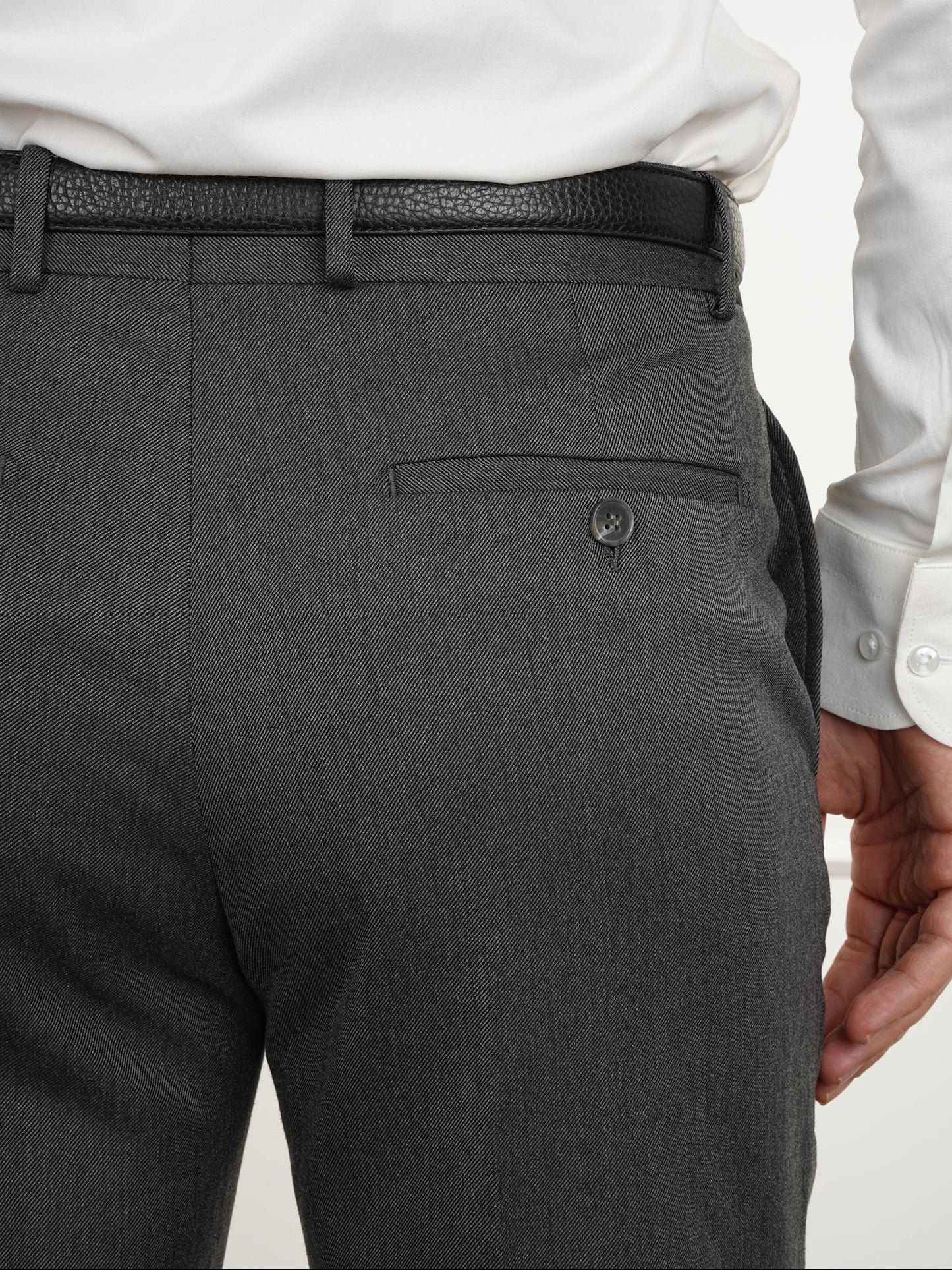 Tailored Fit Mid Gray Single Breasted Closure Full Suit