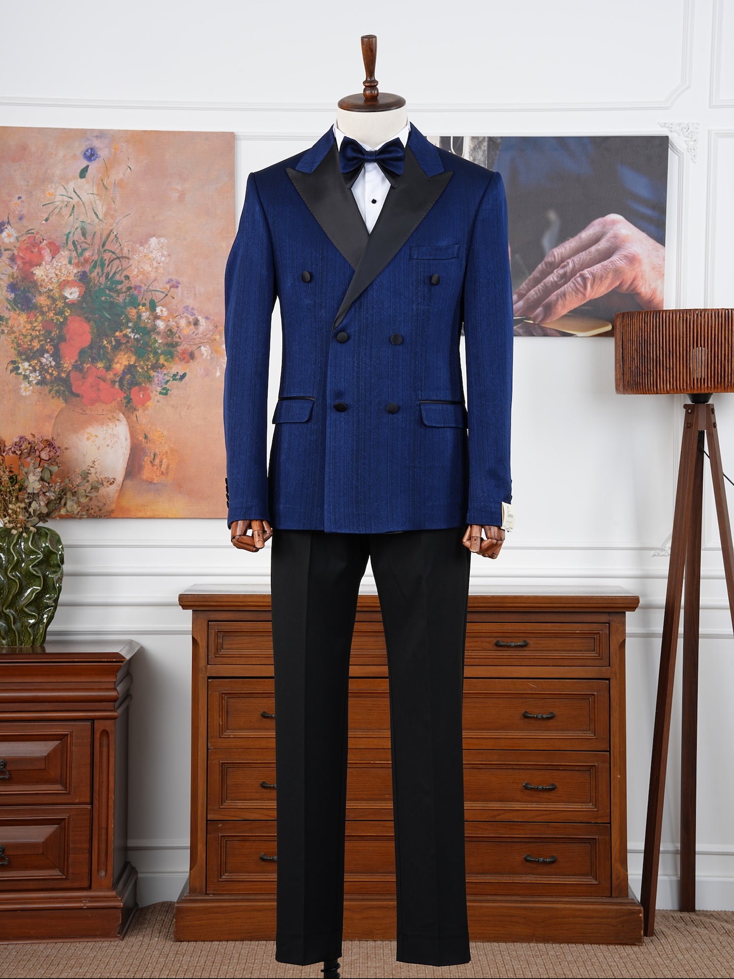 The Sovereign – Navy Double-Breasted Velvet Tuxedo Set