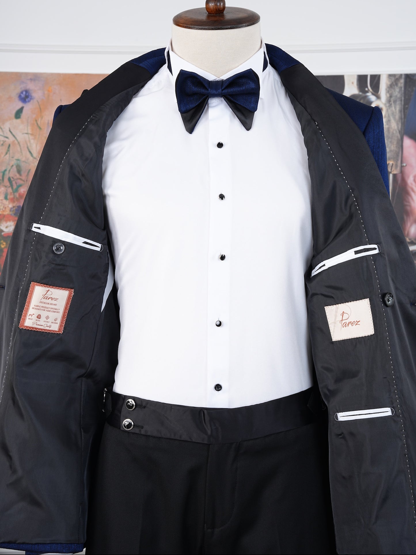 The Sovereign – Navy Double-Breasted Velvet Tuxedo Set